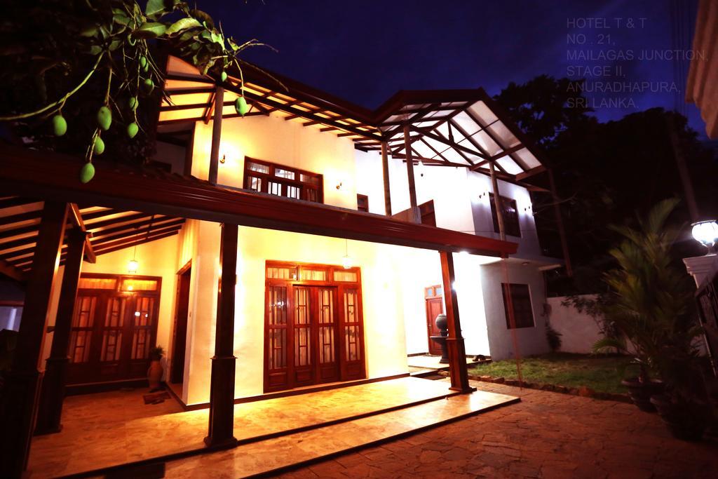 Hotel T & T Anuradhapura Exterior foto